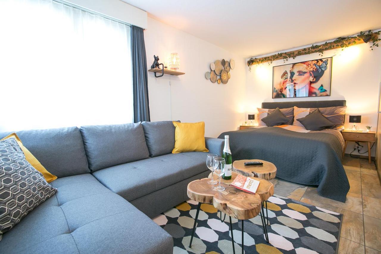 Spirit Apartments - Studio 2 - Kueche - Parkplatz Engelberg Buitenkant foto